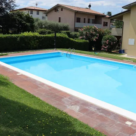Dosso 440s Apartment *
